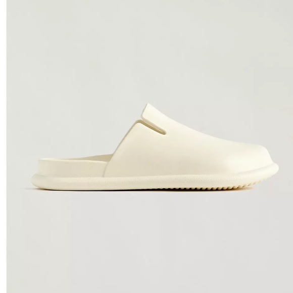 Urban Outfitters Shoes - NEW UO slip on rubber clog/mule